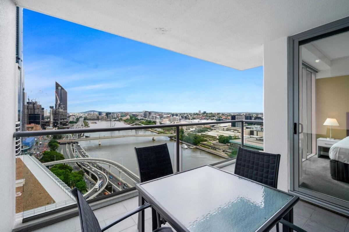 City Living - Brisbane River-View 2 Bedroom Apt Esterno foto